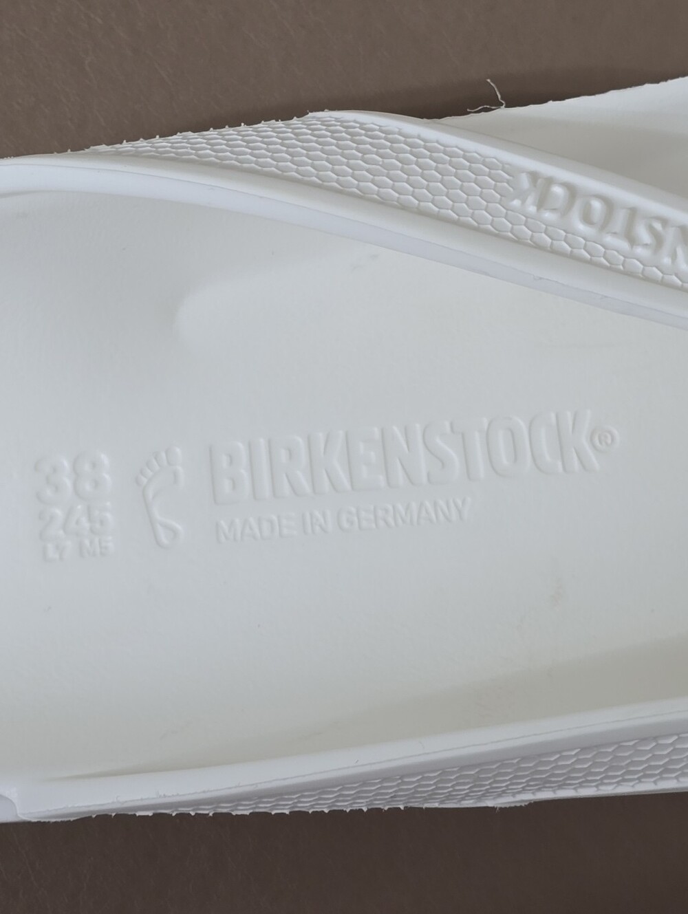 Birkenstock Honolulu Eva Flip Flops Women 38 EU/7 US Sandals Rubber White Beach - Picture 7 of 8